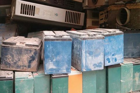 [萨迦木拉乡叉车蓄电池回收]干电池怎么回收-专业回收铁锂电池